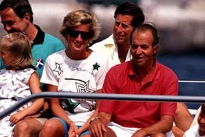 La confesión de la princesa Diana a su guardespaldas sobre el rey Juan Carlos de España: "Es demasiado sobón"
