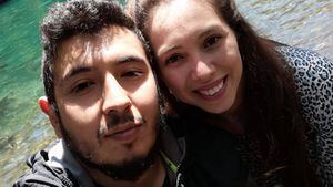 Homem viraliza ao rifar sua moto para pagar o tratamento de câncer de sua esposa