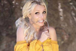 Britney Spears se despide del maquillaje para celebrar su belleza natural