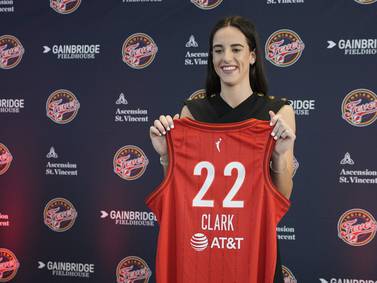 Caitlin Clark firmará un contrato de 28 millones de dólares con Nike y tendrá zapatilla con su nombre