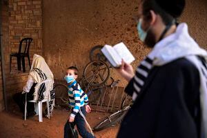 Israel confirma nuevo récord de 1.681 casos nuevos