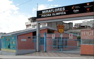 Triatleta de 13 años se intoxicó con cloro en la piscina de la Miraflores