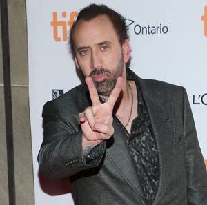 Site expõe gastos peculiares de Nicolas Cage; uma mansão assombrada, um crânio de dinossauro e mais