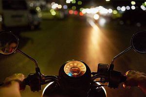Buscan motociclista que atropelló niño de ocho años en Bogotá