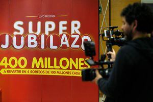 Juan Veloso es el segundo ganador de $100 millones de uno de los cuatro Súper Jubilazos
