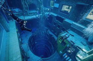 A piscina mais profunda do mundo possui uma cidade submersa!