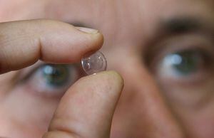 Invima lanzó alerta sobre populares lentes de contacto que afectarían sus ojos