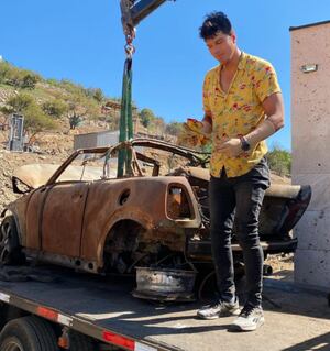 Ignacio Lastra comparte imagen del auto incendiado y recibe el cariño de la gente: “Estará conmigo para siempre”