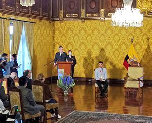 Guillermo Lasso otorga a Richard Carapaz el título de Embajador Itinerante y Deportivo del Ecuador