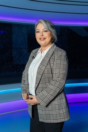 Ministra Jeannette Jara desclasificó sorpresivo encuentro con Pinochet cuando tenía 9 años: “Cuando quiso saludarme, me desmayé”