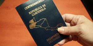 Guatemaltecos deberán presentar pasaporte vigente en El Salvador