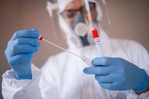Prueba PCR obligatoria o test de antígeno negativo para ingresar a los EE.UU
