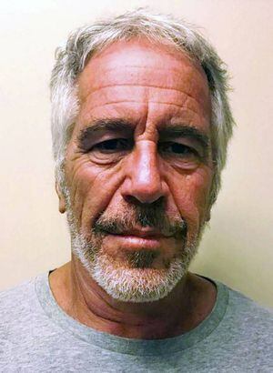Millonario Jeffrey Epstein, acusado de tráfico sexual, muere en aparente suicidio