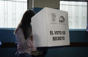 71% de ecuatorianos fueron a las urnas, dice el CNE