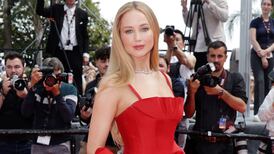 Jennifer Lawrence aclara rumores de cirugía plástica