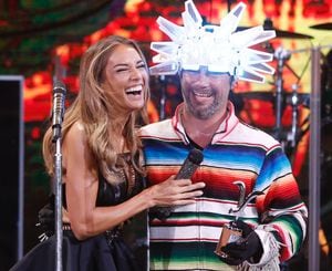 "Ni cagan...": La respuesta de Carola de Moras luego que el vocalista de Jamiroquai la invitara a su camarín en Viña 2018