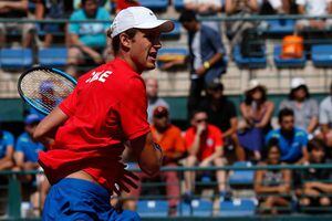 Nicolás Jarry otra vez dio vuelta un partido duro, marcó un nuevo hito en su carrera y sigue firme en el ATP de Quito