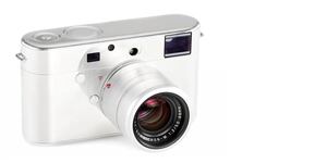 Leica hizo una cámara prototipo con Jony Ive y van a subastarla