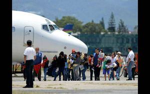 Suspenden vuelos de migrantes retornados por emergencia del Coronavirus