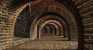 Descubre túnel antiguo que pasa por debajo de su casa en Inglaterra