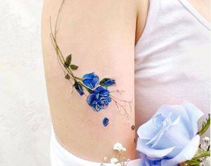 Tatuajes de rosas, el símbolo perfecto para mujeres fuertes y llenas de pasión