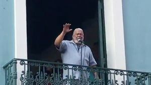 Danny Rivera regala concierto desde balcón en el Viejo San Juan