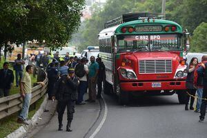 Guardaespaldas intentó contrarrestar ataque contra autobús en ruta a El Salvador