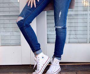 Este é jeans que virou tendência e é perfeito para mulheres baixinhas