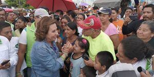 Sandra Torres visita Villa Nueva para presentar proyectos
