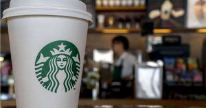 Covid-19: Starbucks proíbe copos reutilizáveis para combater vírus