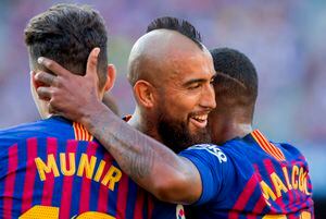 "Intenso y ofensivo": Arturo Vidal aprobó en su debut como titular en Barcelona