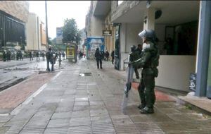 Brotes de violencia en Bogotá empañan protestas de este viernes