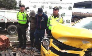 ¡De película! Ladrones asesinaron al taxista, se robaron el carro y se estrellaron al escapar