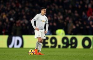 "Horrible" y "fuera de tono": Alexis Sánchez se llena de críticas en el Manchester United