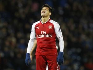 ¿Traspaso a la vista? Alexis Sánchez no fue citado en Arsenal y su salida sería inminente