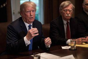 “¡Me estaba conteniendo!”: Trump dice que es más duro que Bolton sobre Venezuela