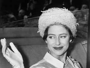 Antes de Lady Di, princesa Margaret dominava a moda na realeza (confira os looks)