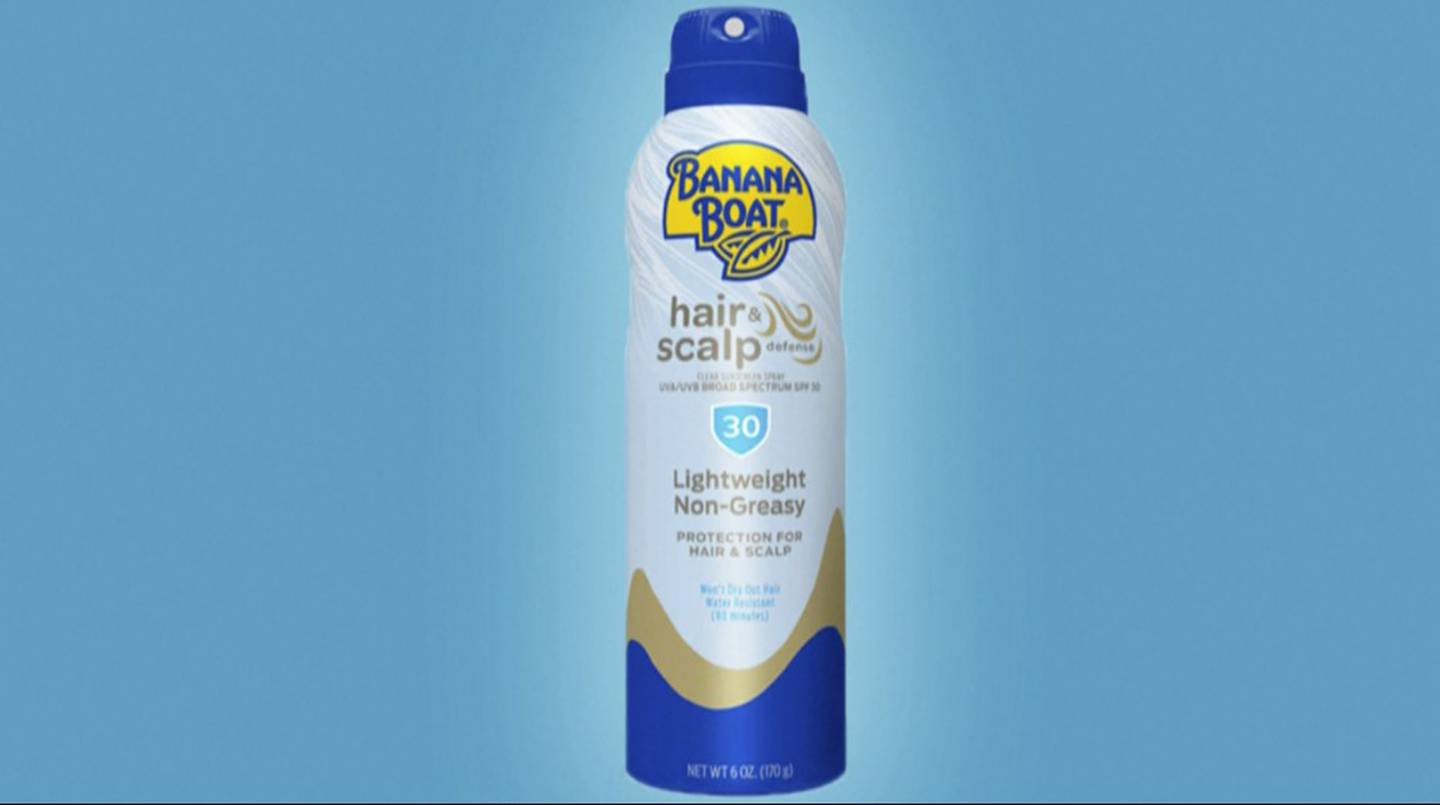 Una revisión interna señaló que Banana Boat Hair & Scalp Sunscreen Spray SPF 30 está clasificado como cancerígeno