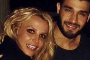 Polémica entre novio de Britney Spears y Christina Aguilera en Instagram