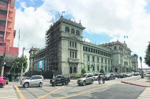 Después de 75 años, restauran la fachada principal de “el Guacamolón”