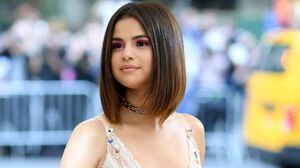 Selena Gomez celebró el lanzamiento de su disco "Rare" y lloró entregando un emotivo mensaje para sus fans