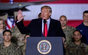 Trump amenaza con disparar en 52 lugares de Irán para que deje de amenazar a EE. UU.