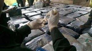 España desmantela dos redes de narcotraficantes e incauta tonelada de coca colombiana