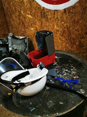 "Sala de ira": La mayoría de los usuarios son mujeres y todo lo que se destruye se recicla