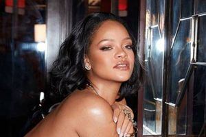 Rihanna posa desde la playa con su nueva lencería que resalta las curvas y te hará lucir sexy