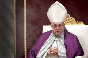 El Papa Francisco pide que los periodistas dejen el amor a la caca