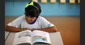 Pisa 2018: meninas vão melhor em leitura e meninos, em matemática