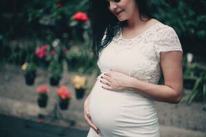 Skincare na gravidez: mitos e verdades sobre a pele da mamãe