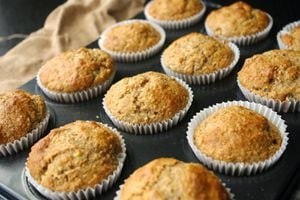 Muffins de avena, chía y manzana: merienda saludable para calmar la ansiedad
