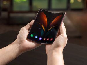 Galaxy Z Fold 2 5G: Samsung presentó nuevos colores y anunció el precio oficial del celular plegable